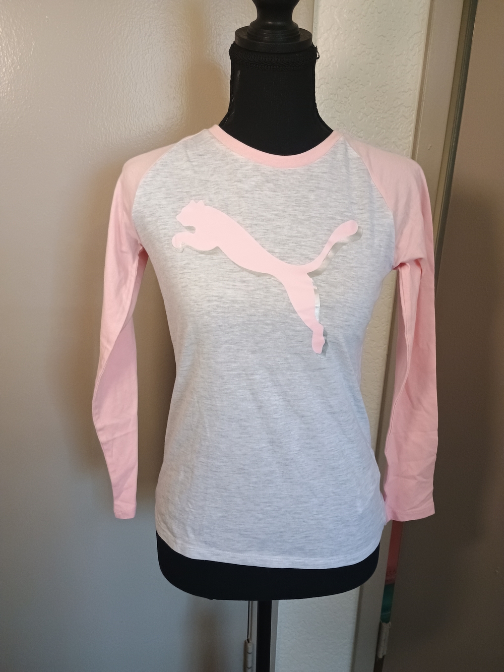 Puma Long Sleeve Raglan Tee Pink & Gray Medium Like New